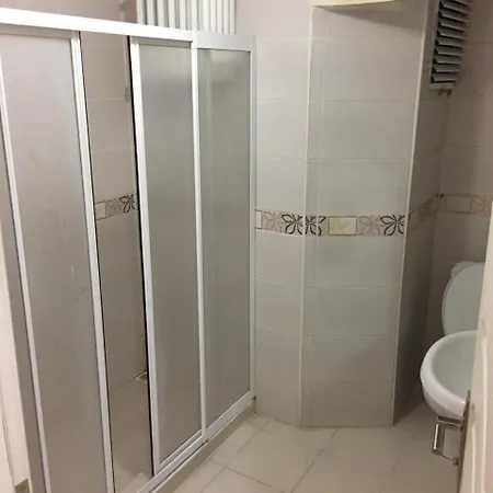 Apartment Abbasi Apart-4 *
